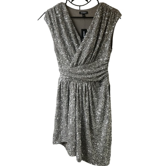 Express Women’s Mini Sequence Dress
Size: Small - Picture 2 of 6